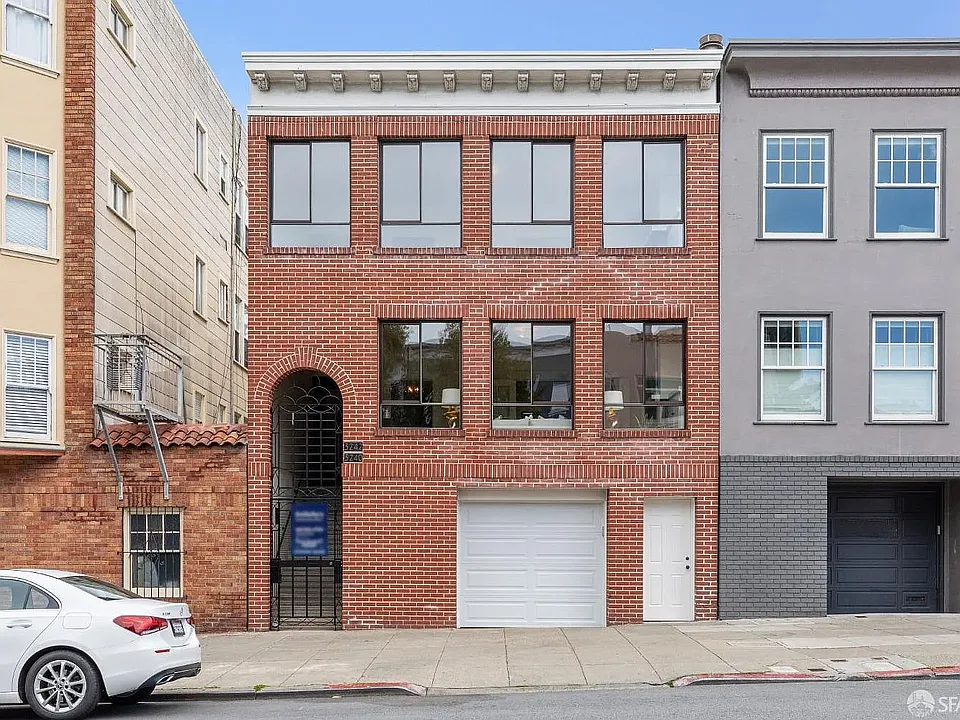 3240 Divisadero St