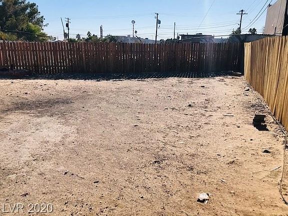 5th image of 1630 E Ogden Ave