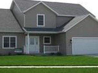 5868 Wabash Ln, Stevensville, MI 49127