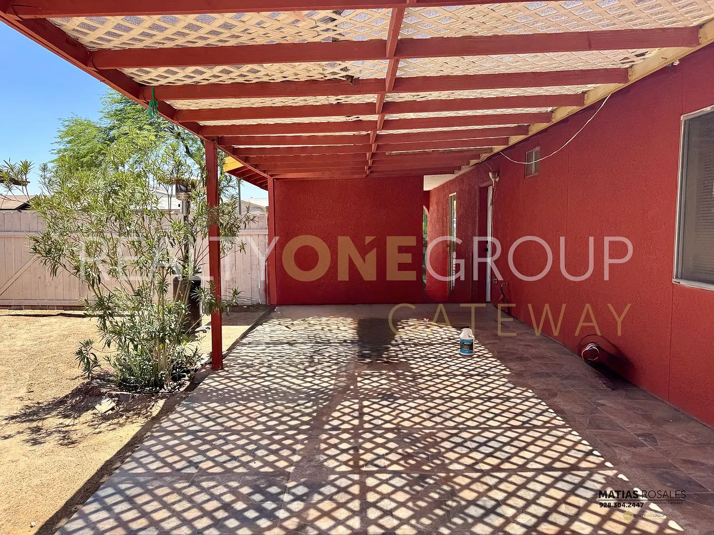 Close to San Luis Downtown - 3 Bedroom home with fenced lot. — Photo 2