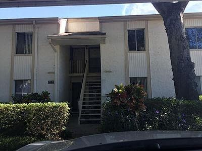 1st image of 102 Palmetto Ct #102