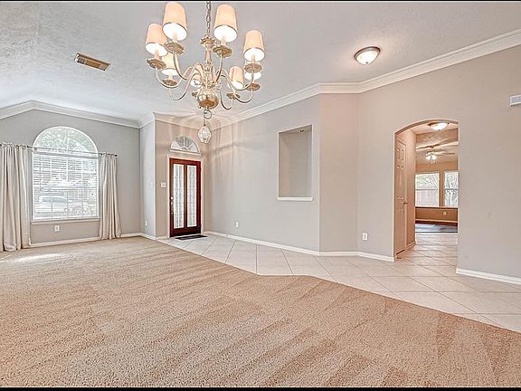 4th image of 7507 Clairson Ln