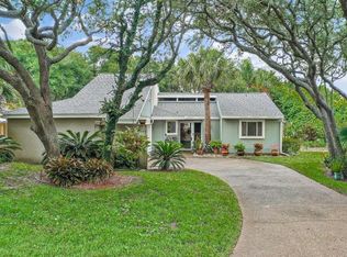 305 20th St, Atlantic Beach, FL 32233