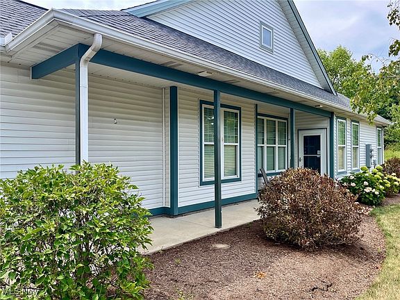 3rd image of 2150 Southampton Ln