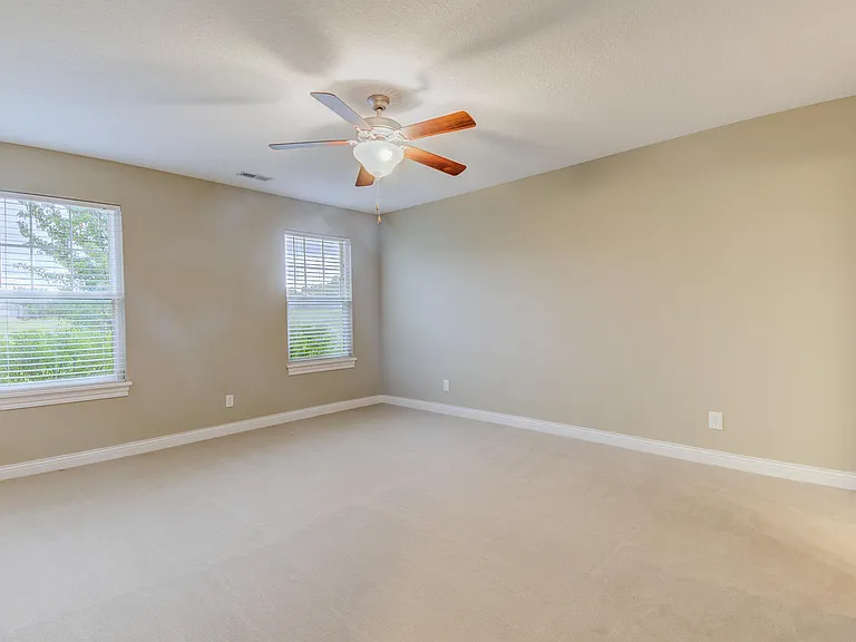 108 Corcoran Dr — Photo 13