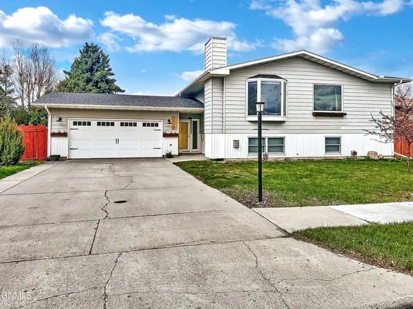1306 22nd St W, Williston, ND 58801