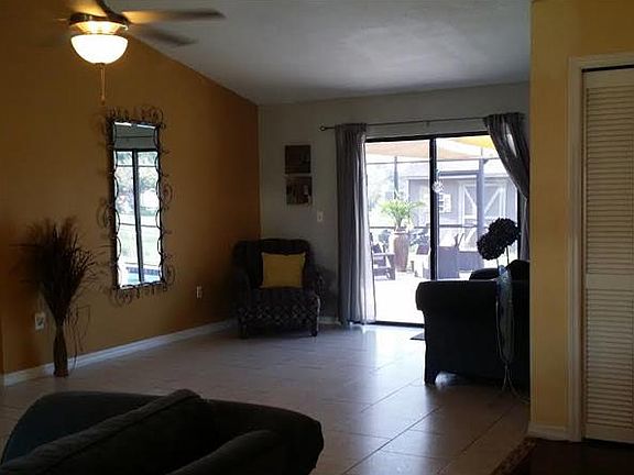 3rd image of 3615 Willow Lake Ct