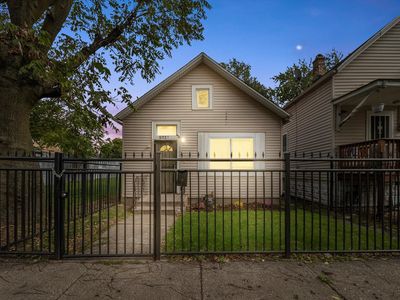 5007 S Loomis Blvd, Chicago, IL, 60609