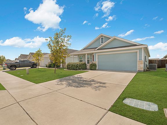 3rd image of 5416 Lavender Dr