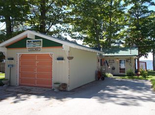 1167 Oak St, Manistique, MI 49854