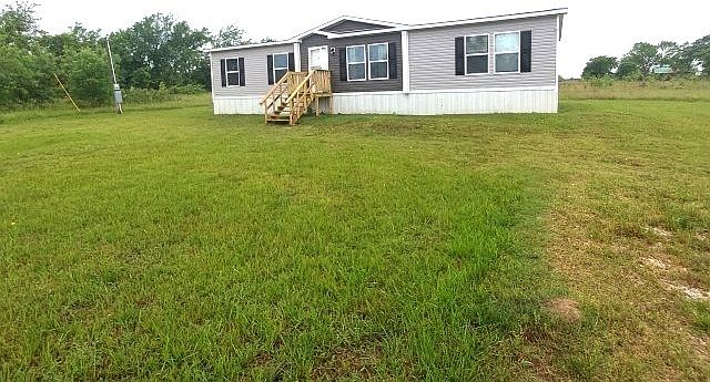 1st image of 798 N 4190th Rd