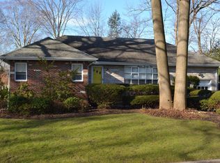 724 Plympton St, New Milford, NJ 07646