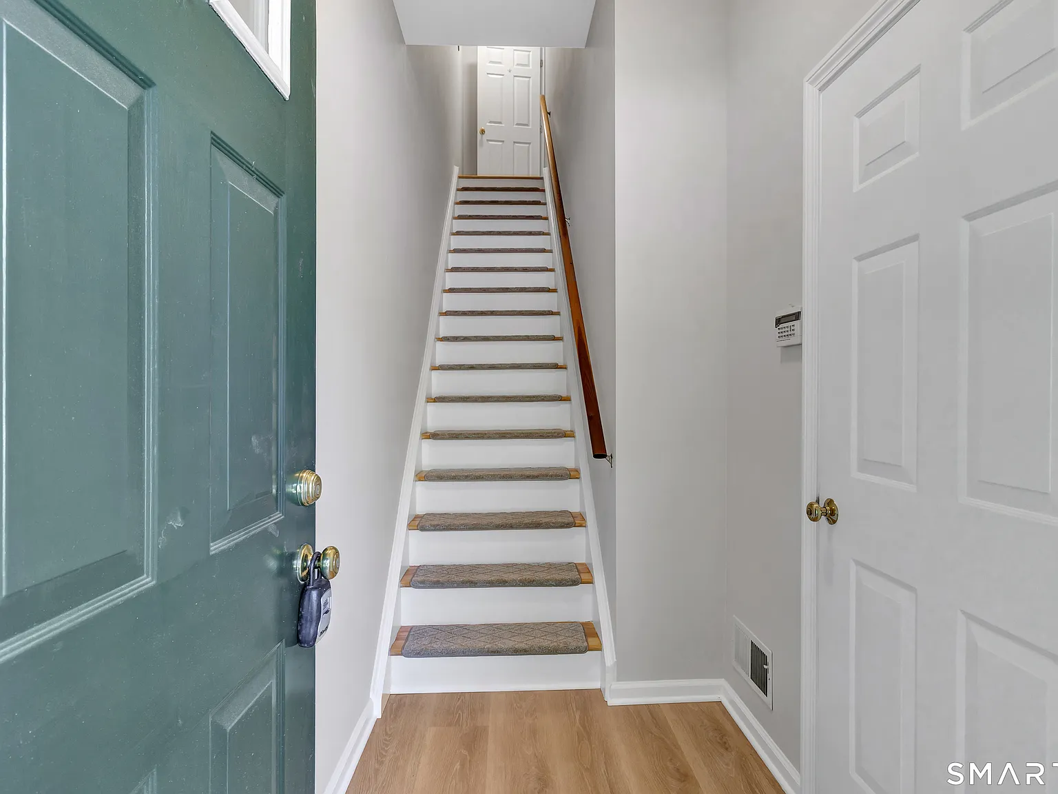 Coram Hill — Photo 2