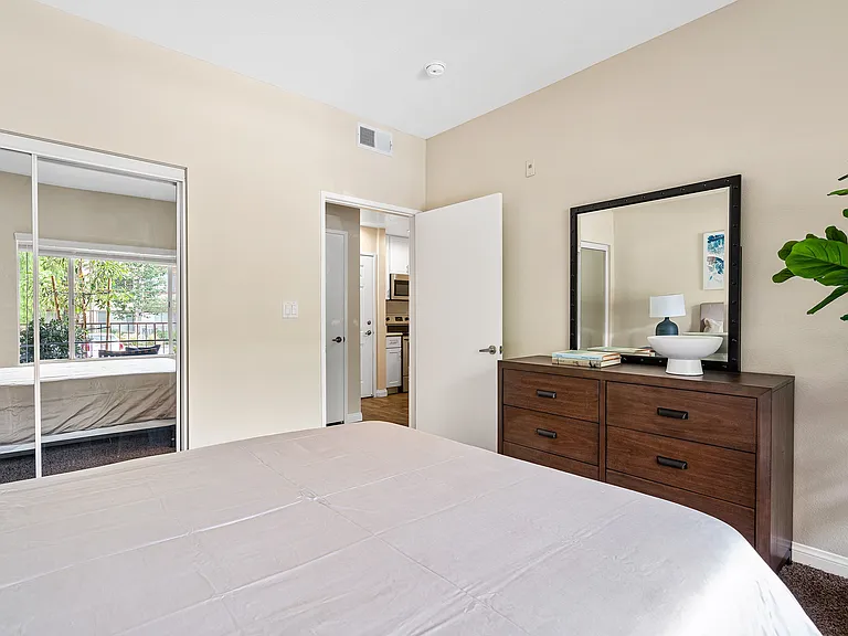Valley Oaks Village — Photo 16