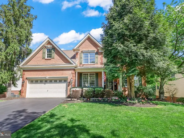 5627 Shoal Creek Dr, Haymarket, VA 20169