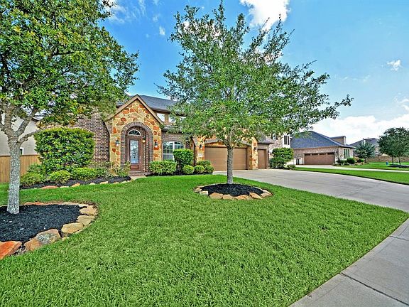2nd image of 3811 Walker Falls Ln