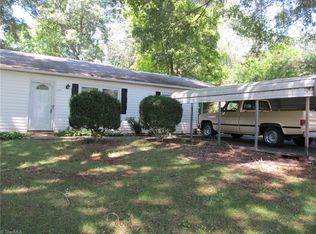 1117 Foxtrot Ct, King, NC 27021