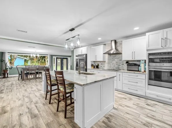 6 Bay Ct NE, Fort Walton Beach, FL 32548