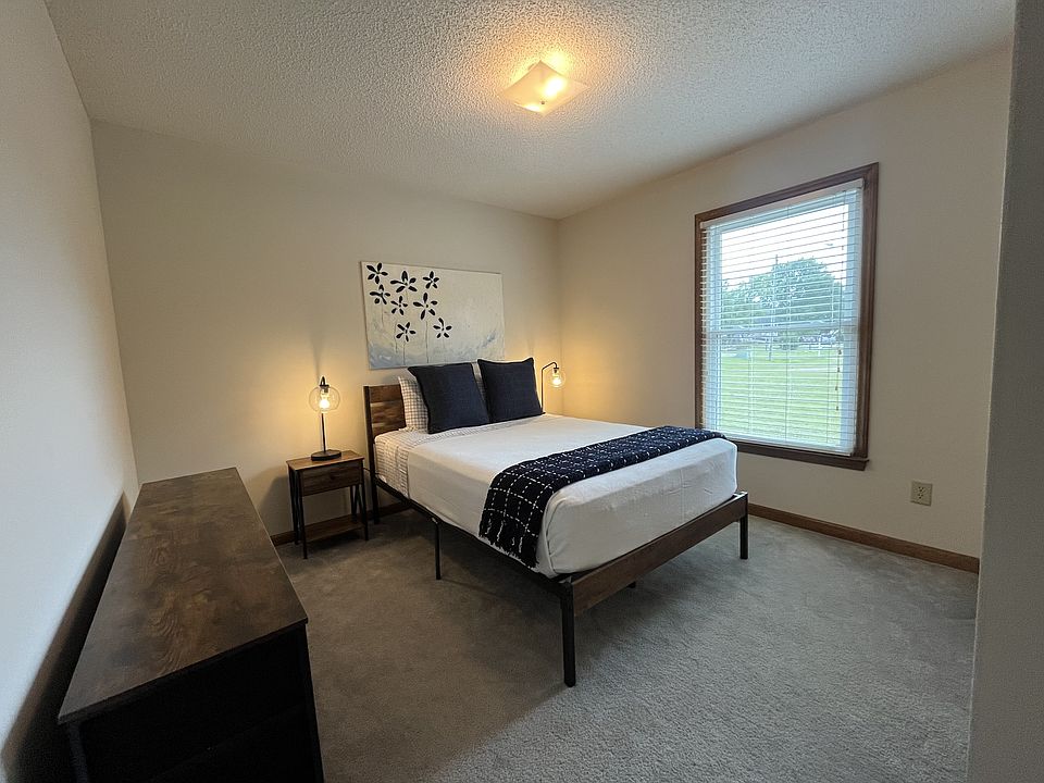 Your Private, Peaceful Bedroom Awaits Furnished & All-Inclusive!