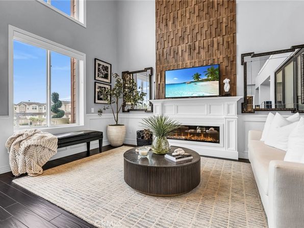 1901 Victoria Ave #202, Oxnard, CA 93035