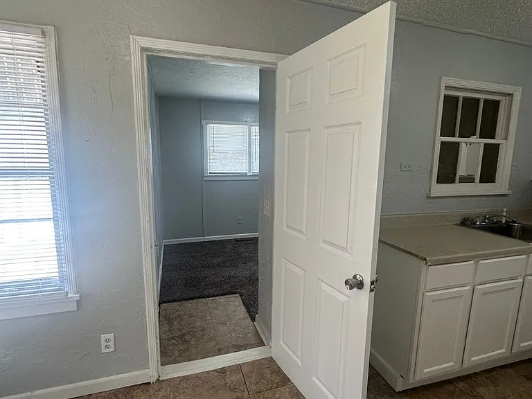125 E Northrup Dr — Photo 21