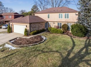 800 Downing St, Northbrook, IL 60062