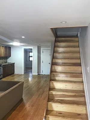 Rented by G2 Realty Group LLC | media 33