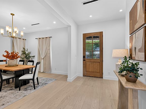 5th image of 5803 Velasco Ave