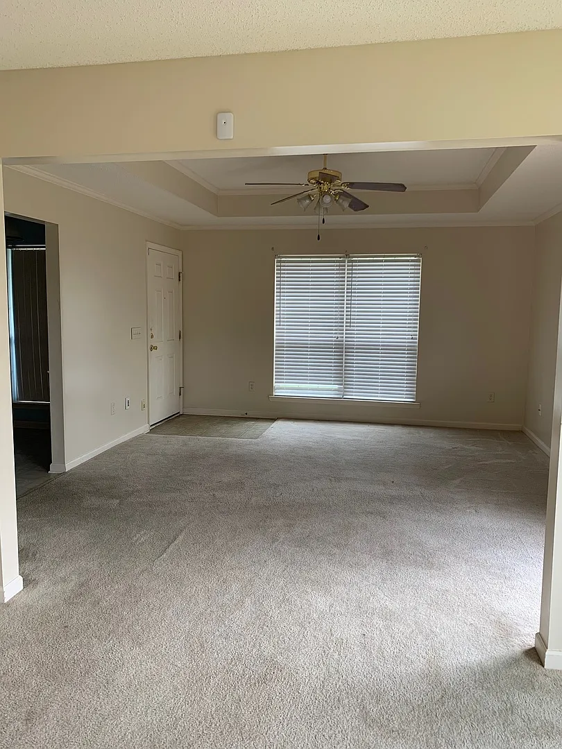 Charming 3-Bedroom Brick Home in Ludowici - Available for Rent — Photo 4