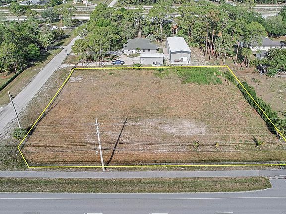 5th image of 16705 E Lancashire Drive E