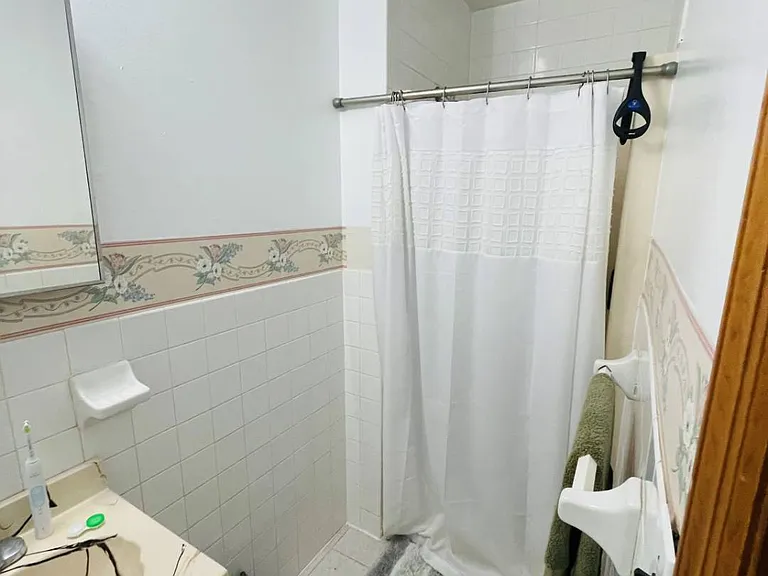 94 Valentine Ave — Photo 9