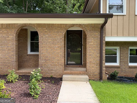 3rd image of 4501 Lindsey Dr