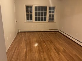 22 Boyle Pl, Elizabeth, NJ