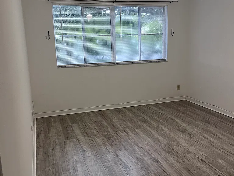9777 Westview Dr #112 — Photo 35