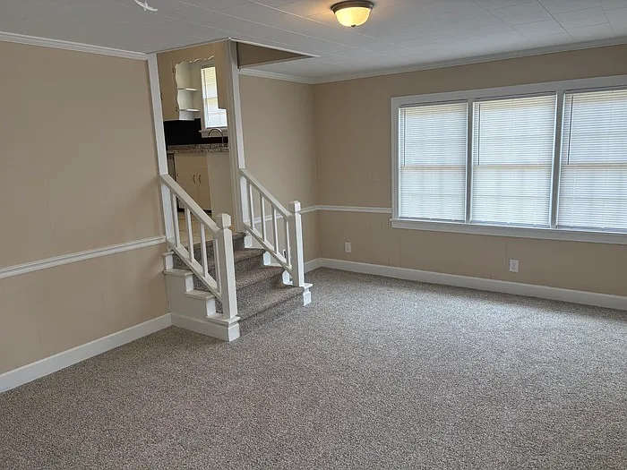 102 Weaver Dr — Photo 15