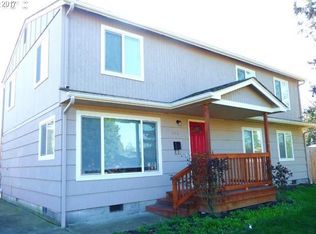 2745 D St, Springfield, OR 97477