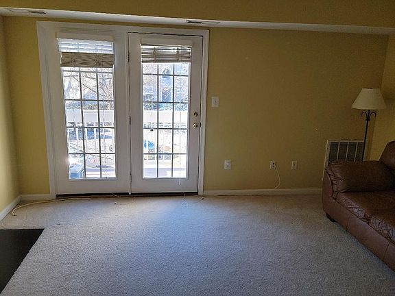 5th image of 5700 Shadwell Ct Unit 84