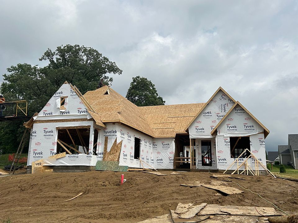 1st image of 4772 Woodland Dr