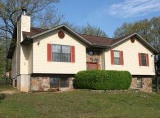 109 N Elm St, Blue Eye, MO 65611