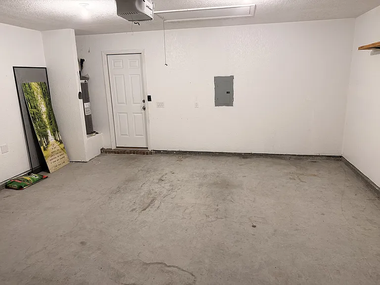 4957 Wabash Pine Ct — Photo 11