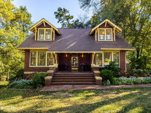 3836 Woodhill Pl, Knoxville, TN 37919