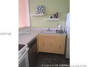 5th image of 100 Bayview Dr APT 1702