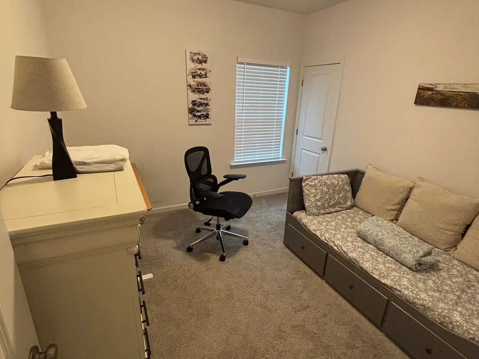 3 bed, 1600 sqft, $2,600 — Photo 4