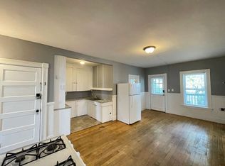 549 Somerville St APT 1, Manchester, NH 03103