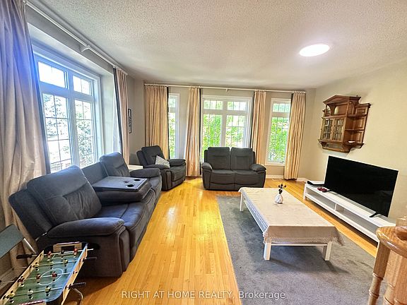 4th image of 485 Bristol Rd W #12