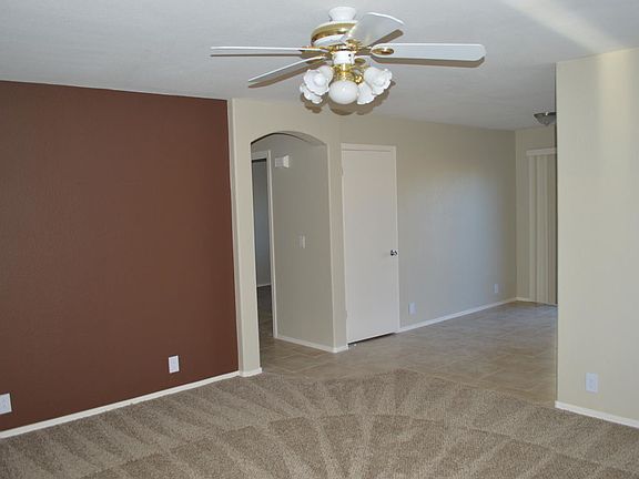 3rd image of 16547 N 158th Ave