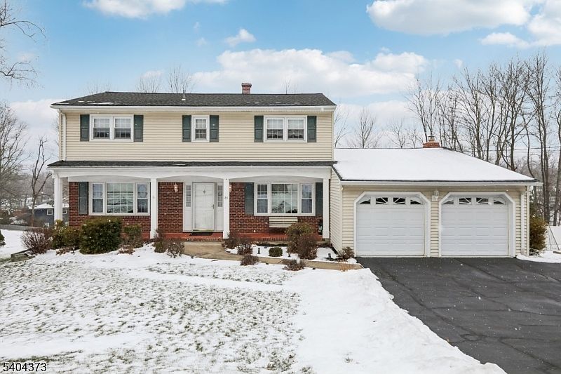 1st image of 29 Joyce Dr