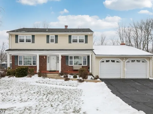 29 Joyce Dr, Roxbury Twp., NJ 07876