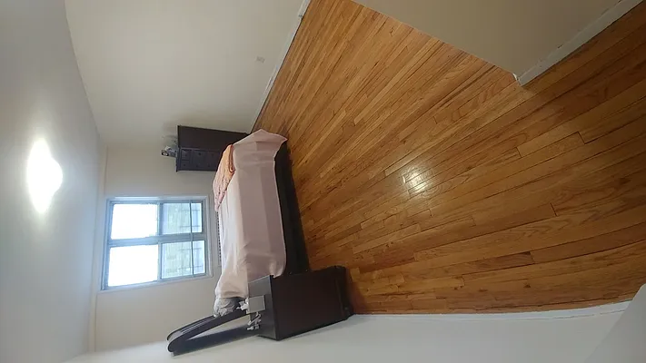 Rented by Metro Garden Realty NYC | media 42