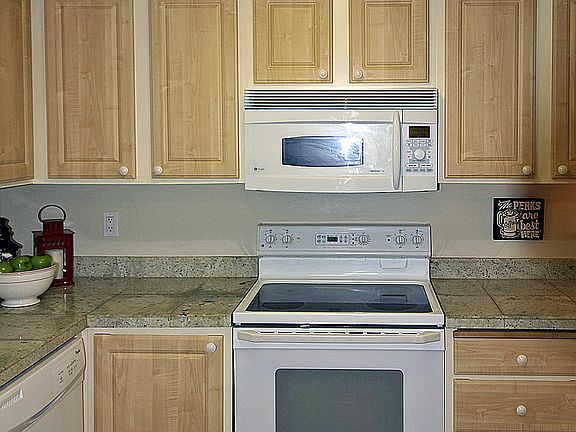 5th image of 11103 NE 124th Ln #C111